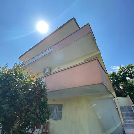'ομορφο εξοχικό με ωραία θέα Casa vacanze Skotina